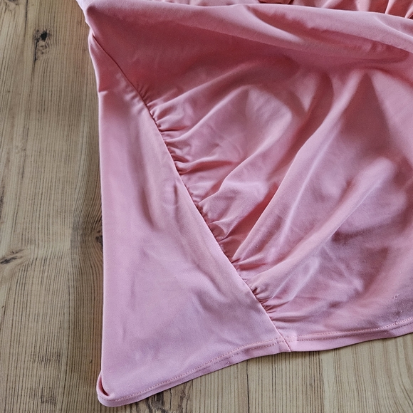 Liz Lange Maternity Women's Swim Tankini Top - Picture 2 of 5